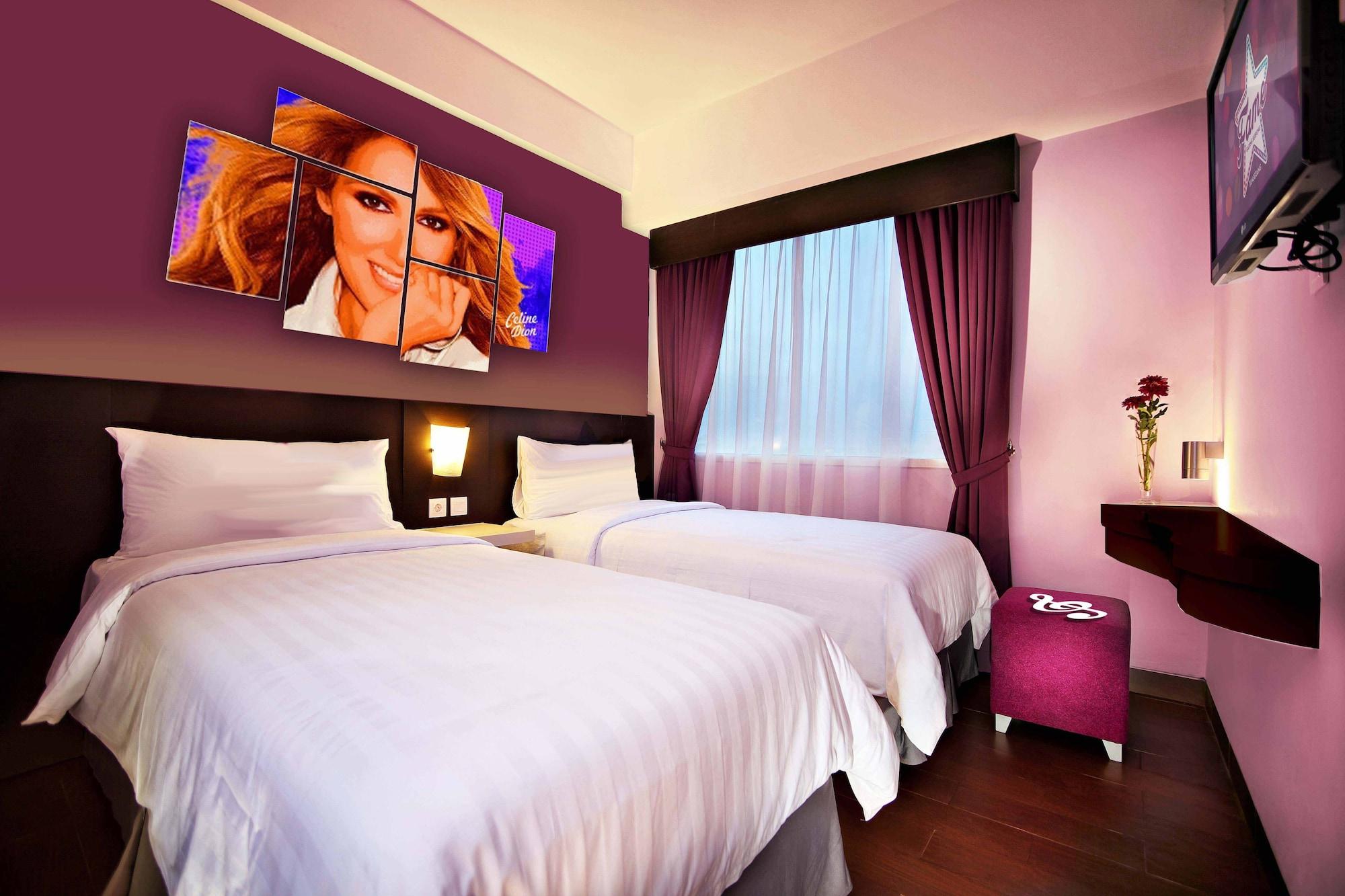 Fame Hotel Gading Serpong Tangerang Esterno foto