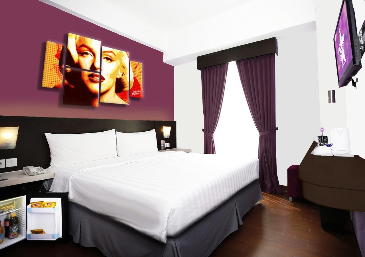 Fame Hotel Gading Serpong Tangerang Esterno foto